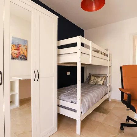 Camelia 3bed - Centre, 250m شقة فوينخيرولا